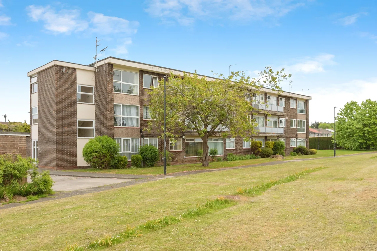 1 bed flat for sale — Broomley Court, Newcastle Upon Tyne