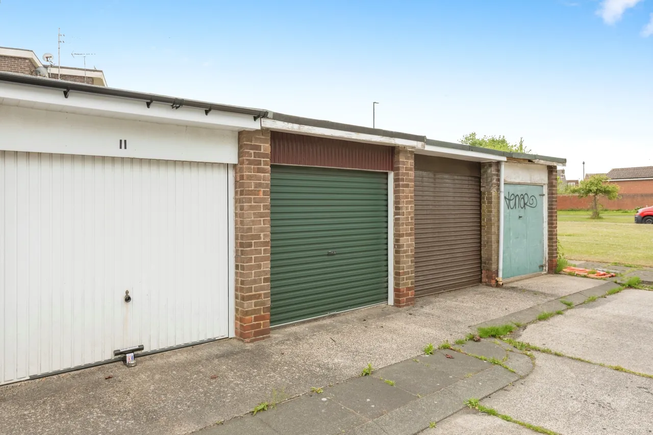 Broomley Court, Newcastle Upon Tyne, photo 12