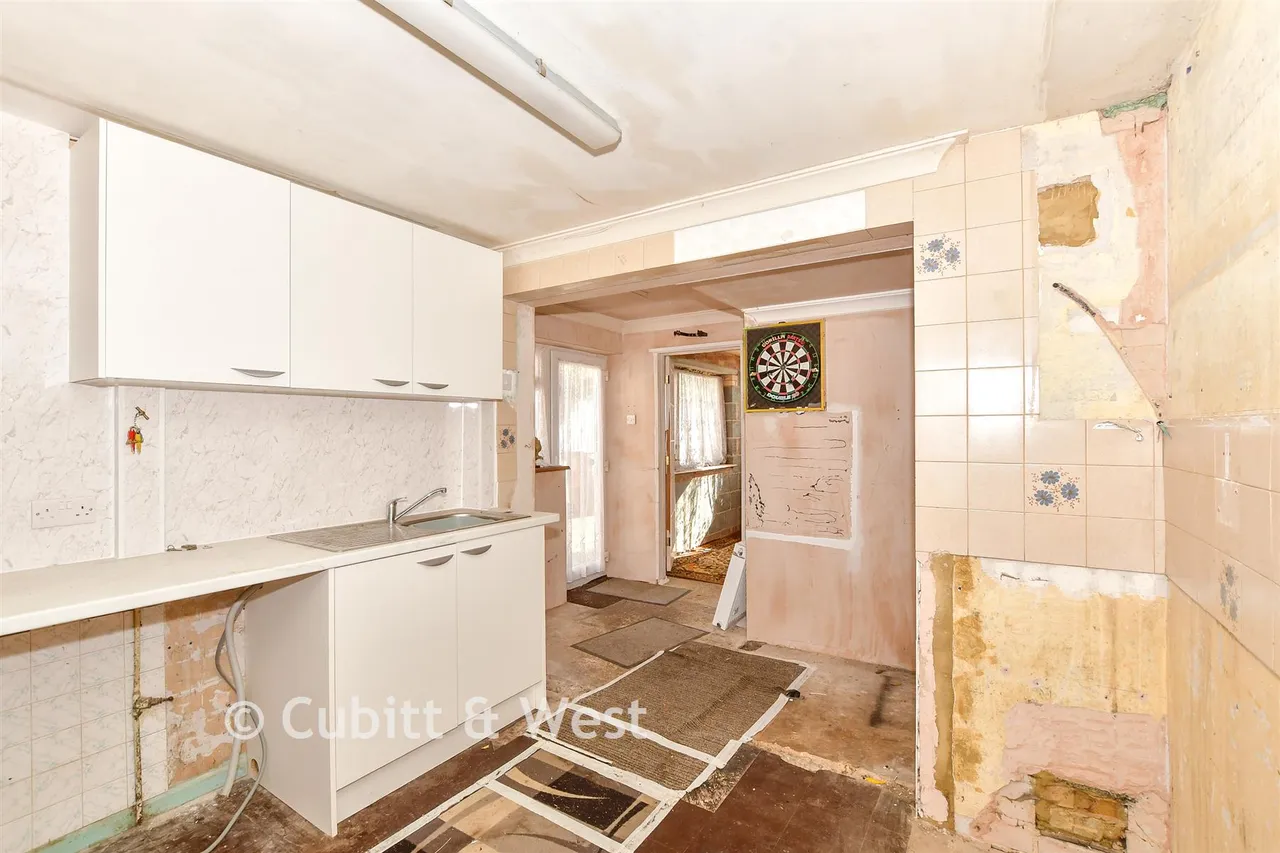 Whiteways, Bognor Regis, PO22, photo 5