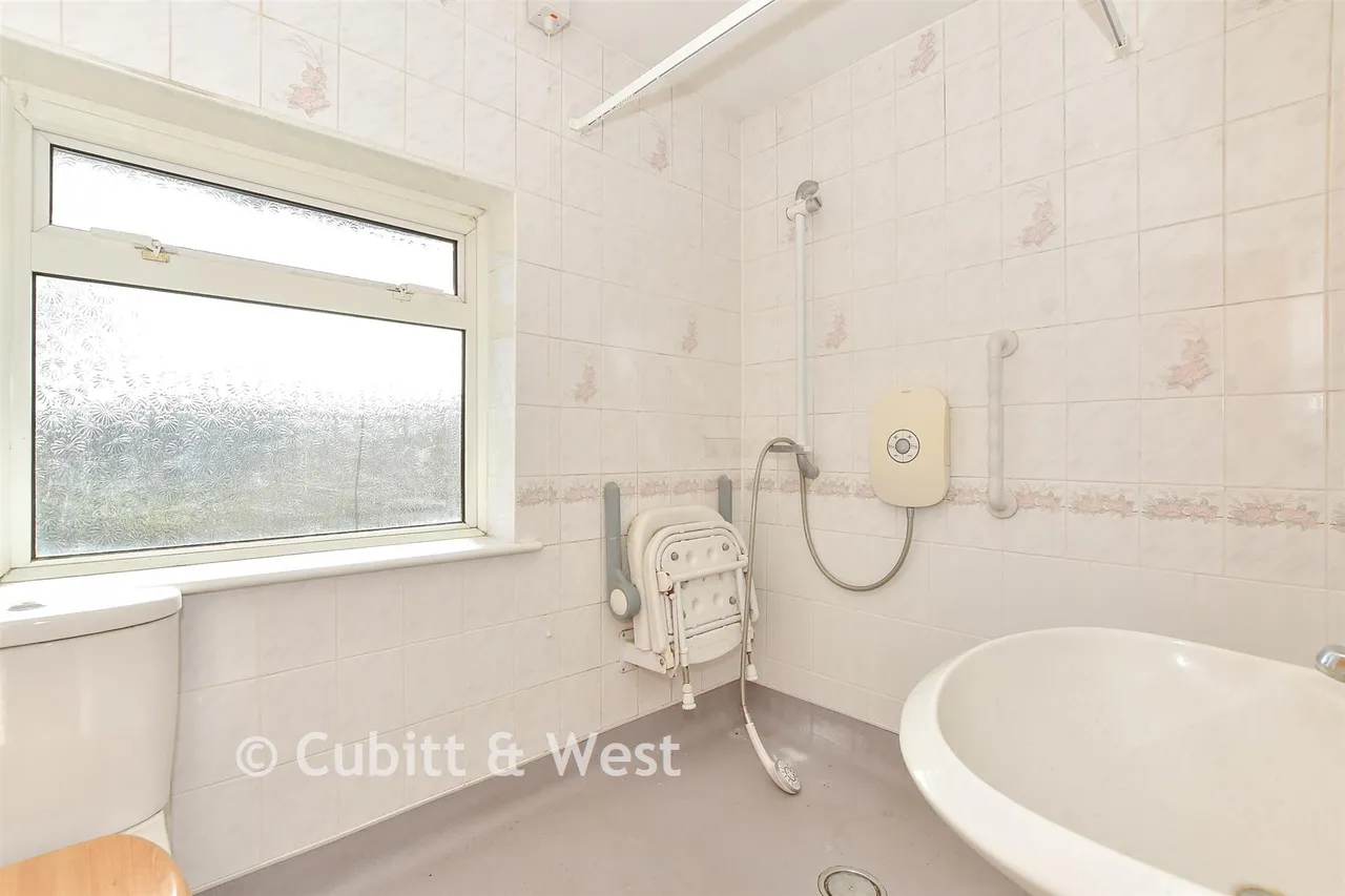 Whiteways, Bognor Regis, PO22, photo 9