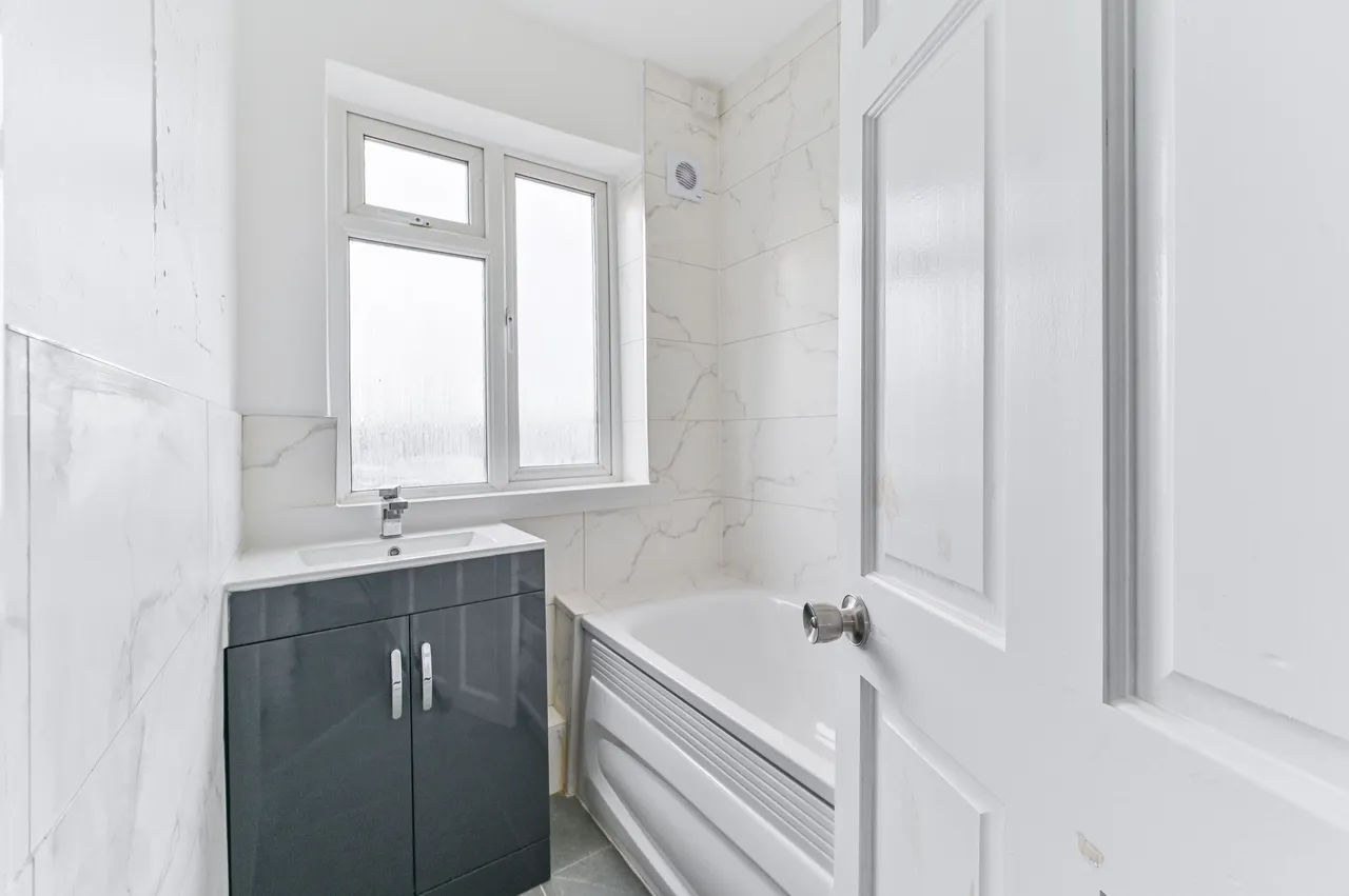 New Malden, KT3, photo 9