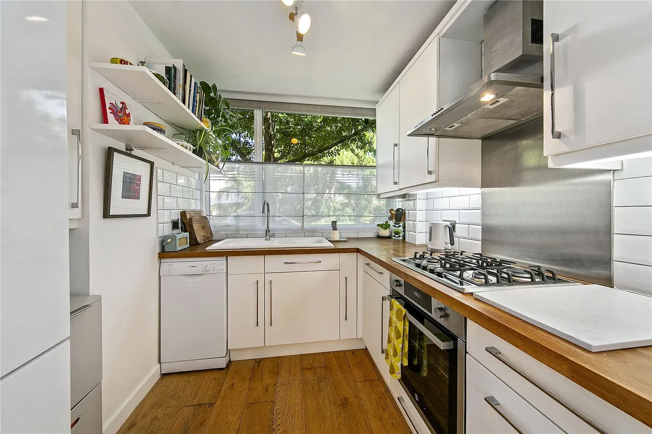 Blagdon Walk, Teddington, TW11, photo 8