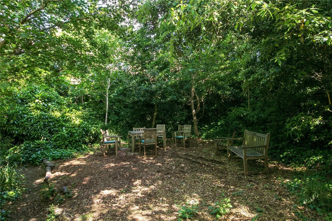 Blagdon Walk, Teddington, TW11, photo 17