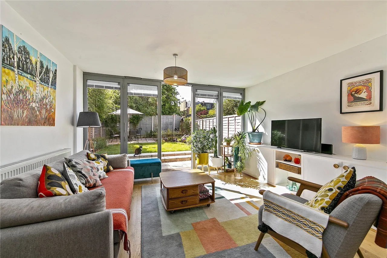 Blagdon Walk, Teddington, TW11, photo 4