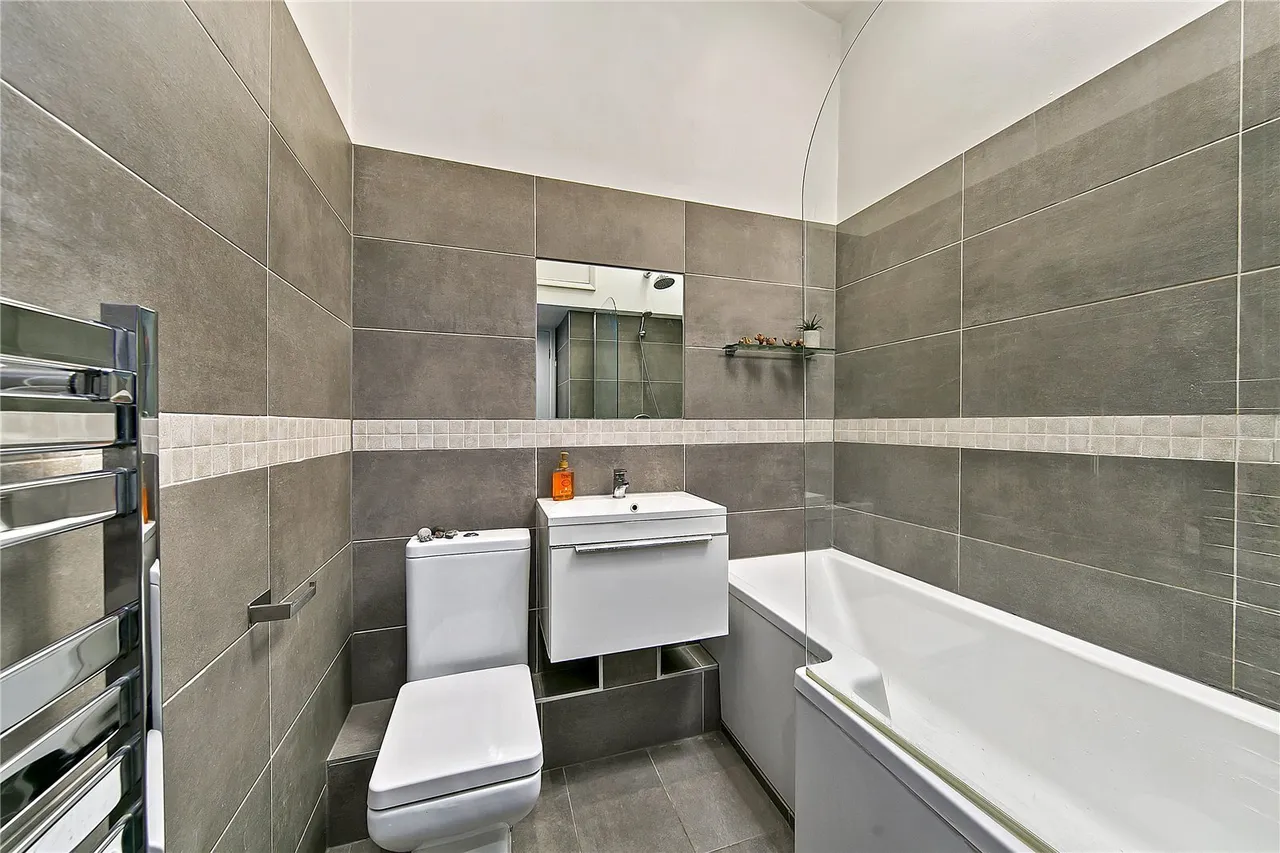 Blagdon Walk, Teddington, TW11, photo 12
