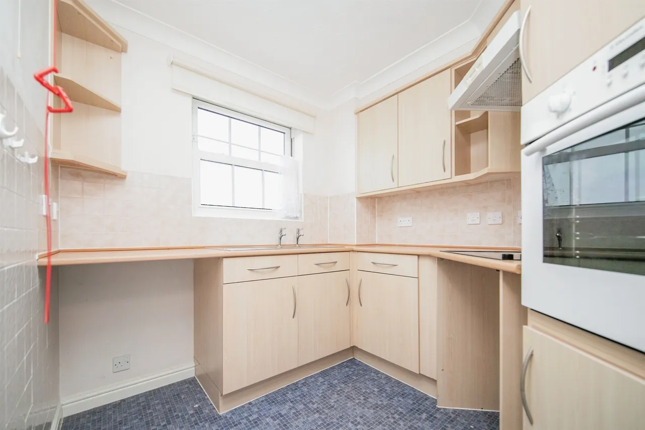 Marine Parade West, Clacton-On-Sea, photo 5