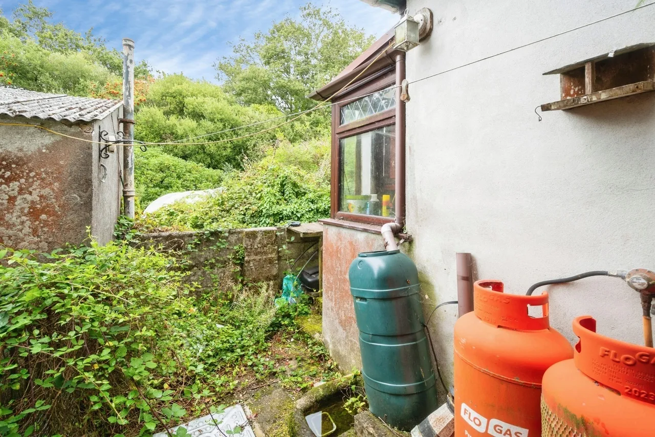 Fore Street, Bugle, PL26, photo 12