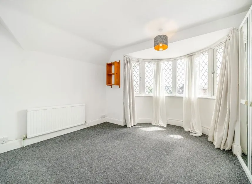 Murray Avenue, Hounslow, TW3, photo 5