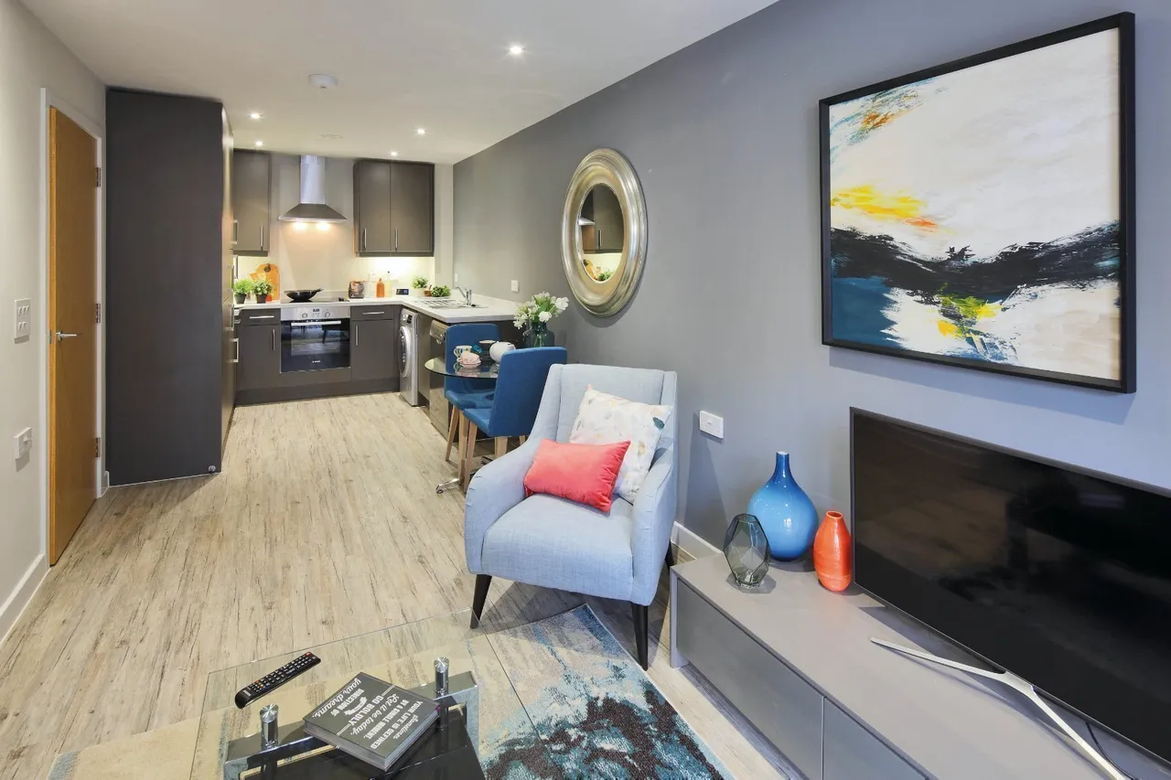 2 bed flat to rent, Bernard Street, Ocean Village, SO14
