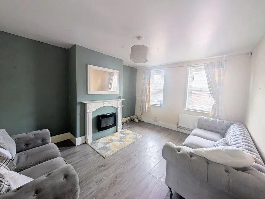Greasley Road, Stoke-on-Trent, Staffordshire, ST2, photo 4