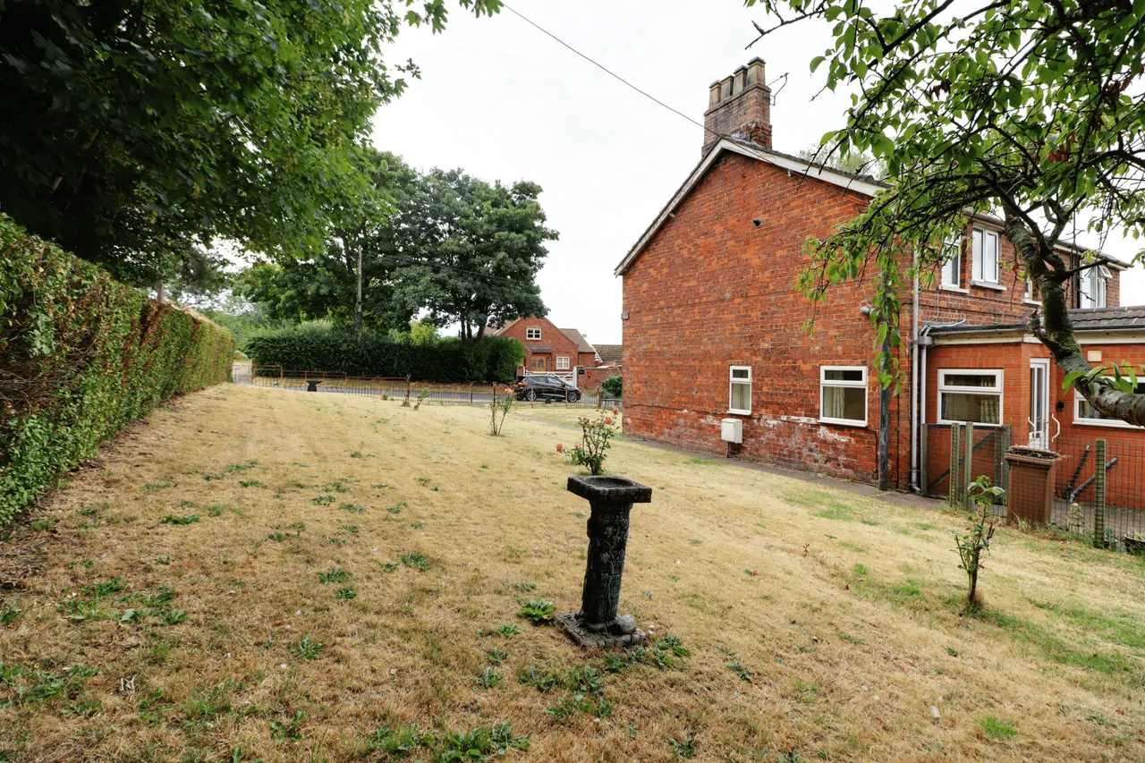 The Hill, Worlaby, DN20, photo 12