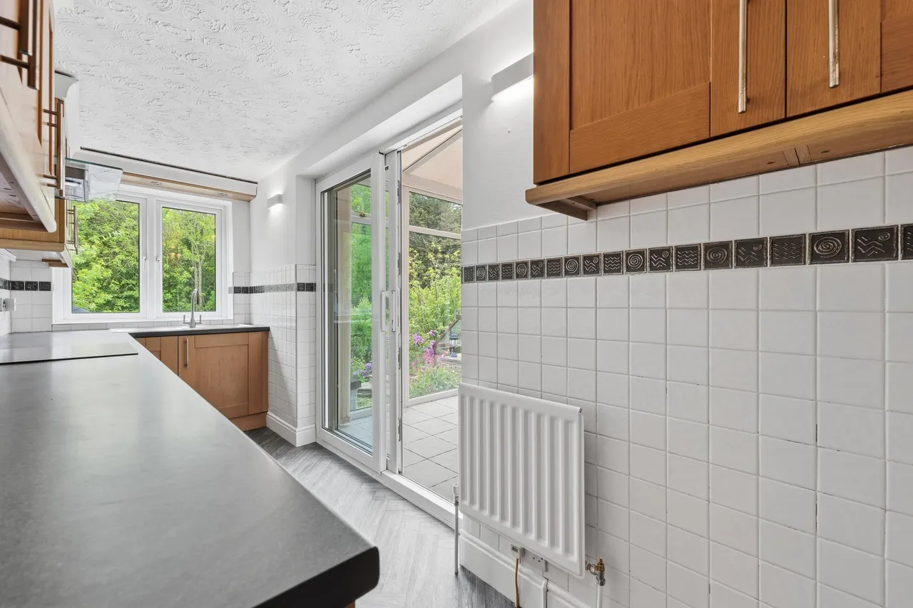 Mortomley Lane, High Green, S35, photo 19