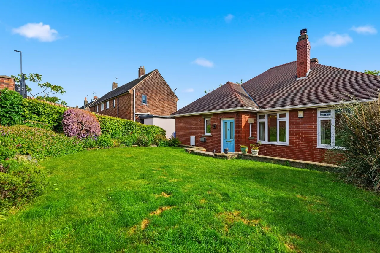 Mortomley Lane, High Green, S35, photo 13