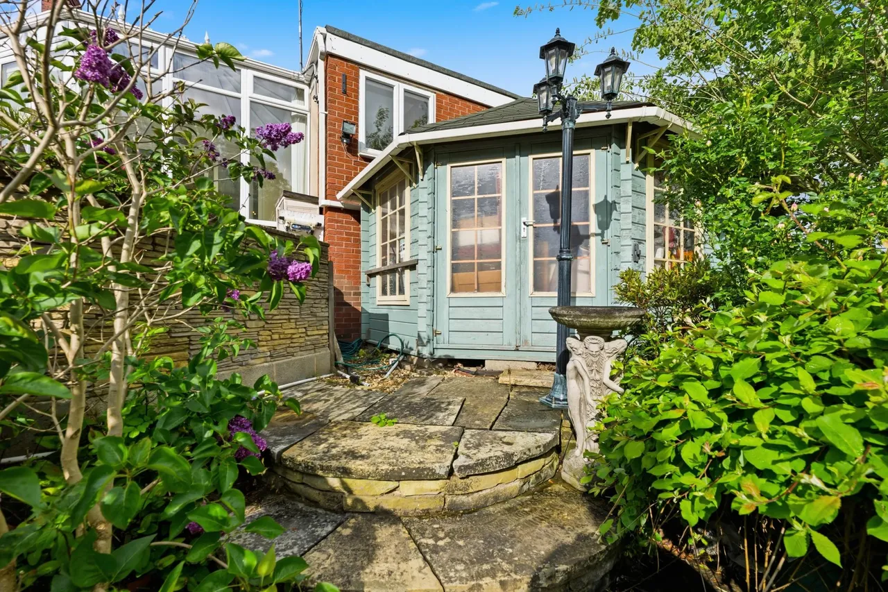 Mortomley Lane, High Green, S35, photo 29