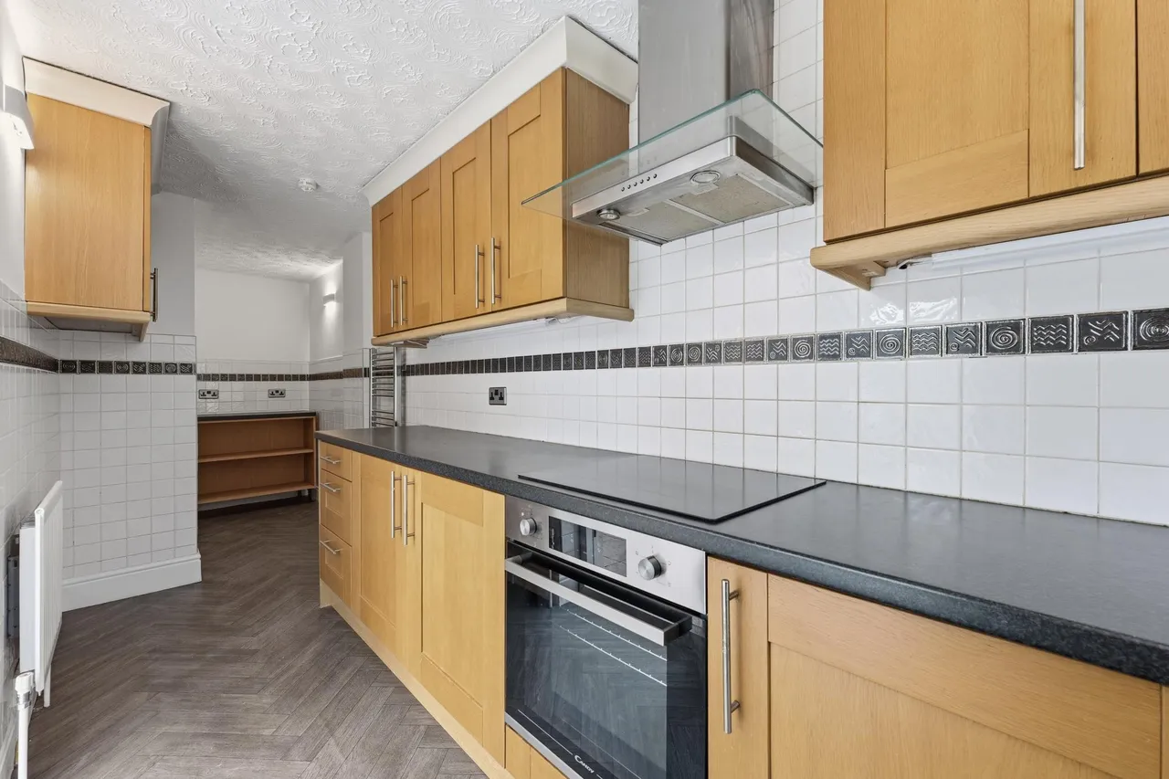 Mortomley Lane, High Green, S35, photo 18