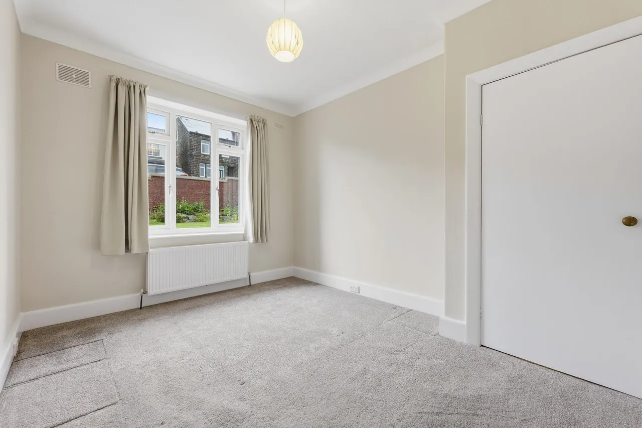 Mortomley Lane, High Green, S35, photo 26