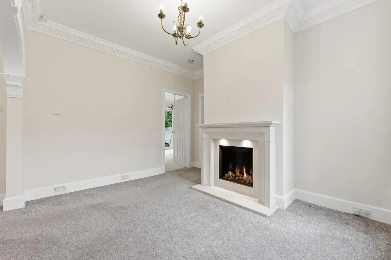 Mortomley Lane, High Green, S35, photo 16