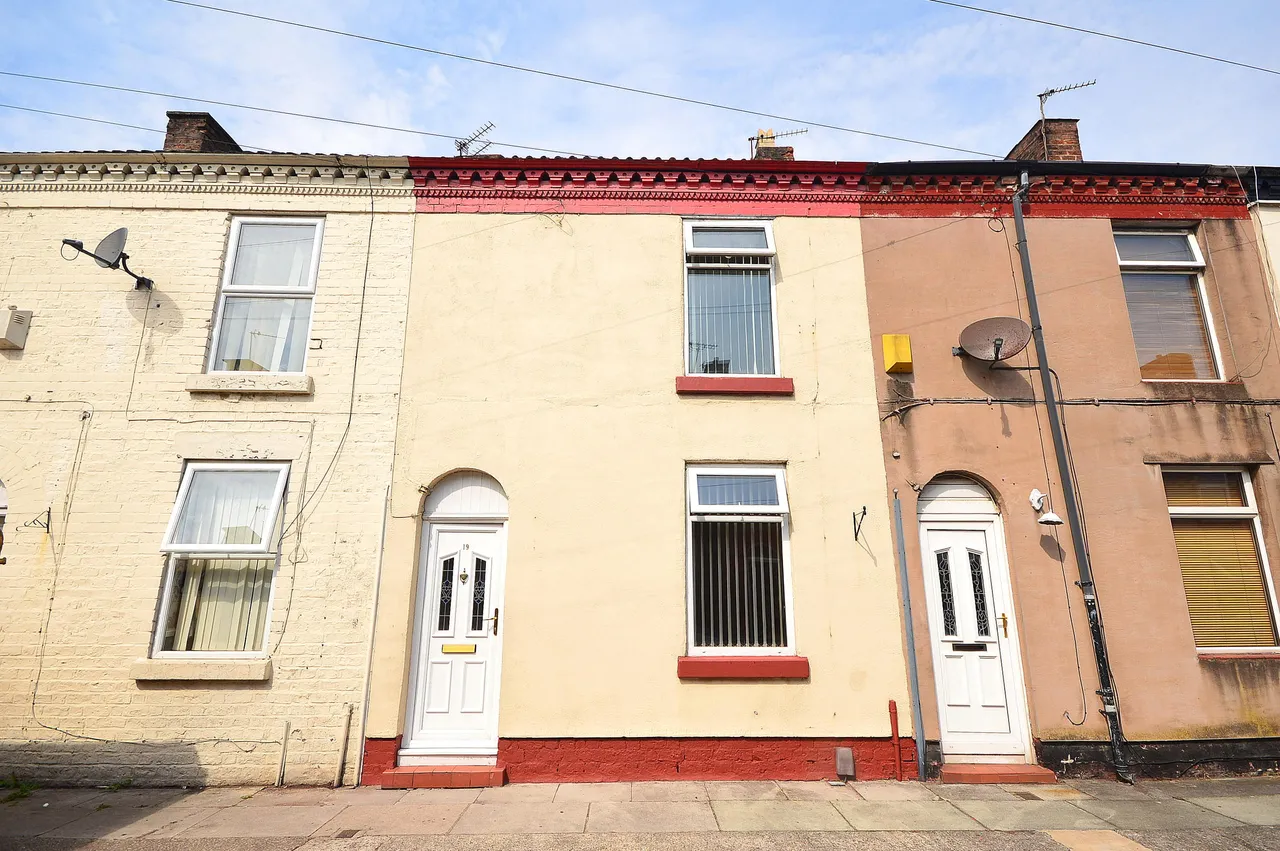 2 bed house to rent, Stoddart Road, Walton, L4