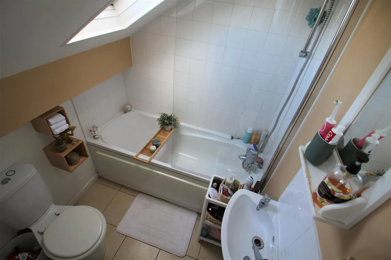 John Street, Hyde Park, LS6, photo 9
