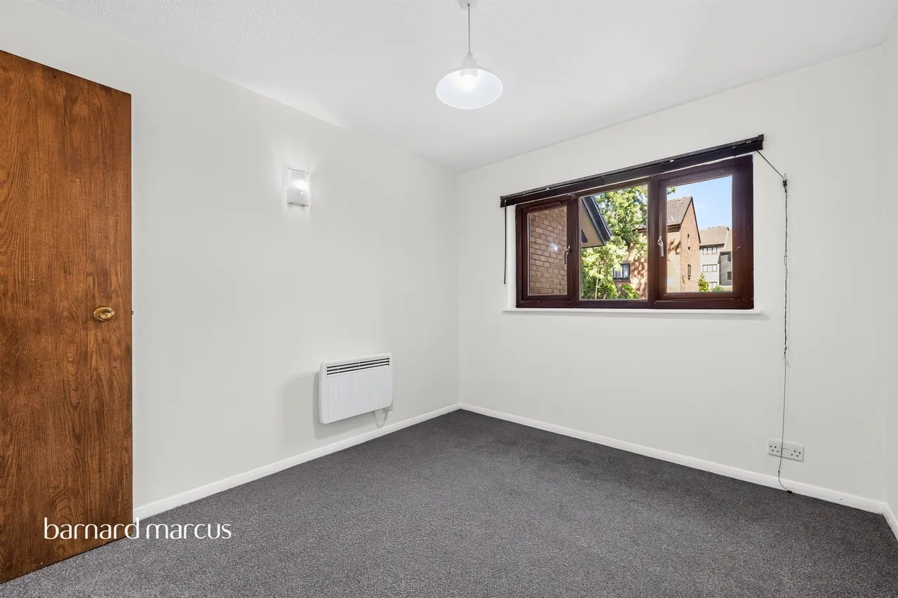 St. Christophers Gardens, Thornton Heath, photo 11