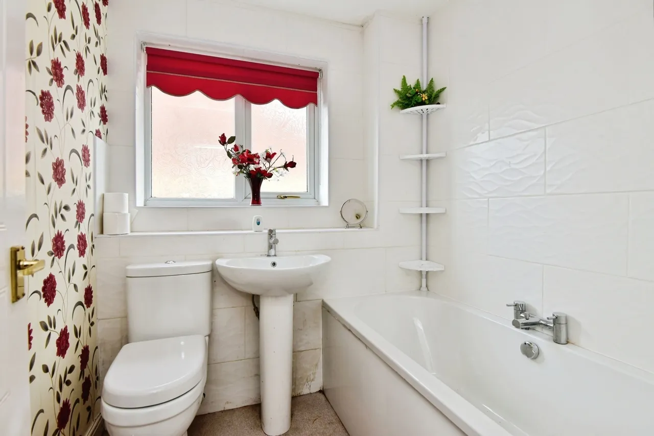 Swettenham Close, STOKE-ON-TRENT, ST7, photo 17
