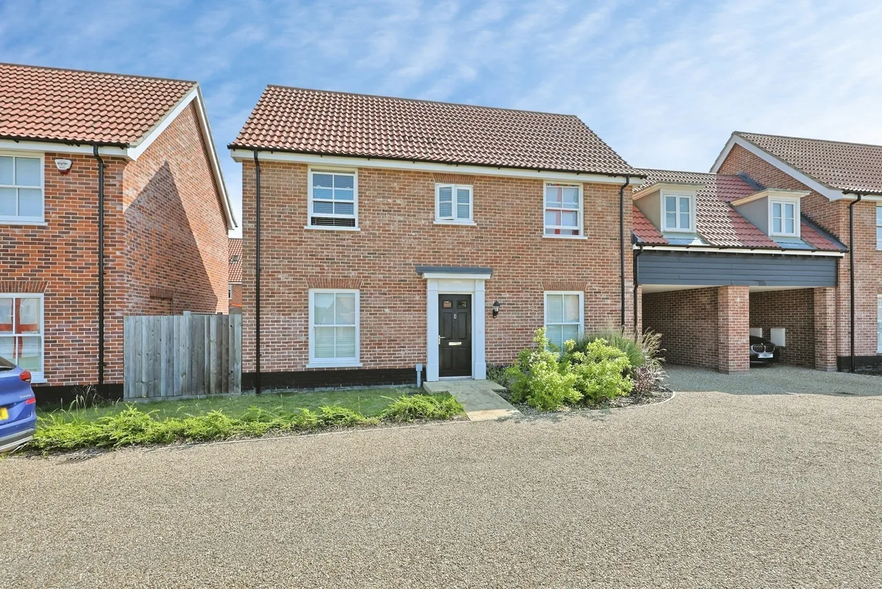 Sandpiper Way, Sprowston, Norwich, Norfolk, NR7, photo 2