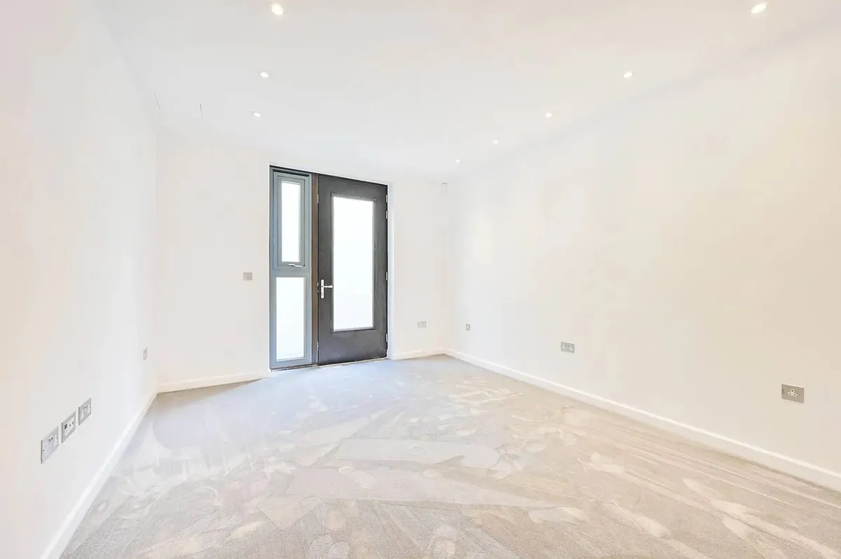 Gunnersbury Mews, Chiswick, W4, photo 9