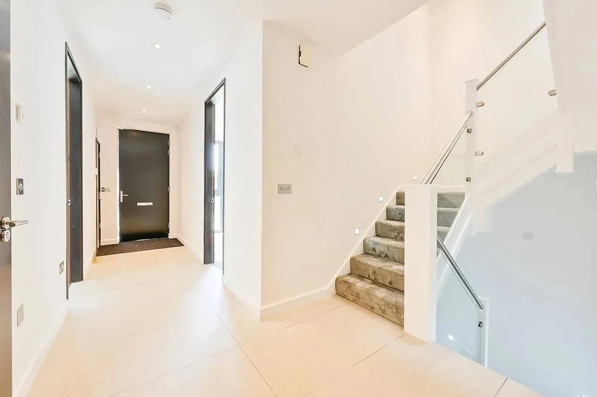 Gunnersbury Mews, Chiswick, W4, photo 5
