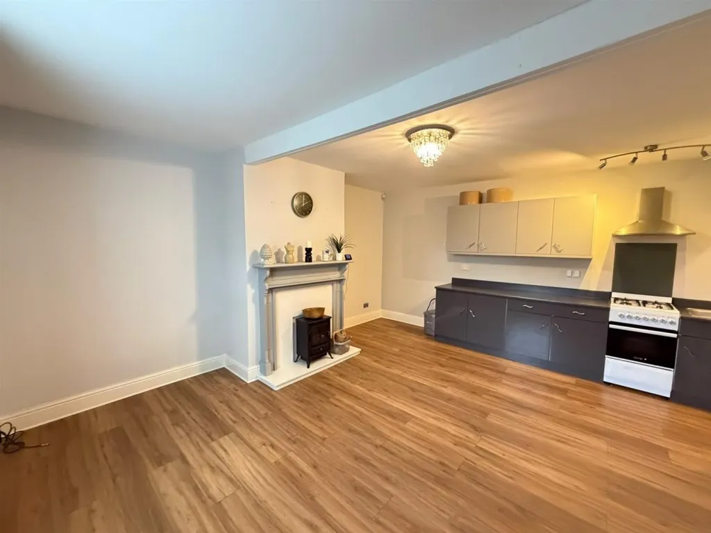 Fleece Street, Bradford, BD6, photo 5