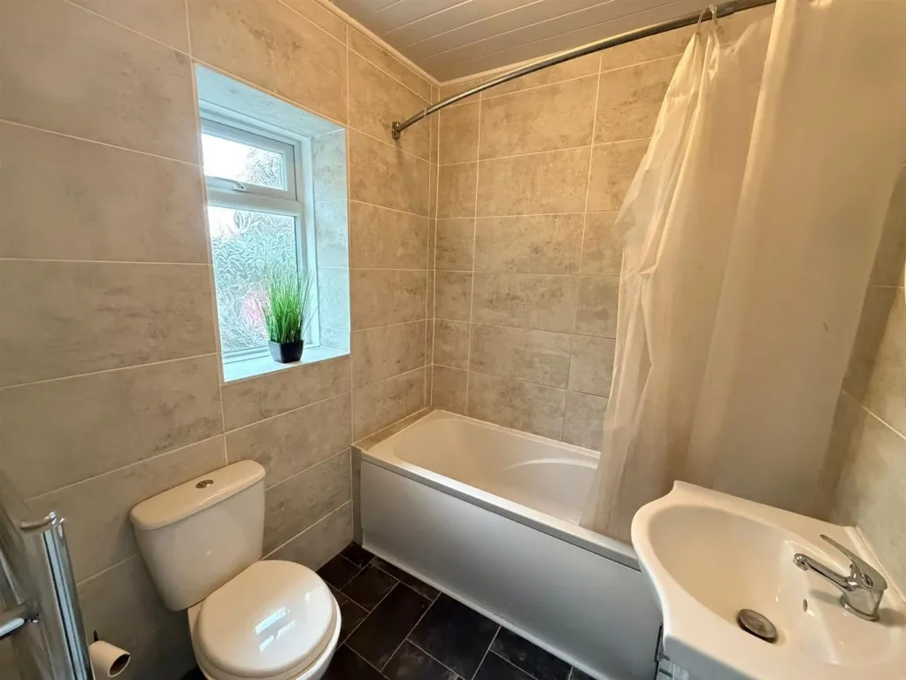 Fleece Street, Bradford, BD6, photo 7