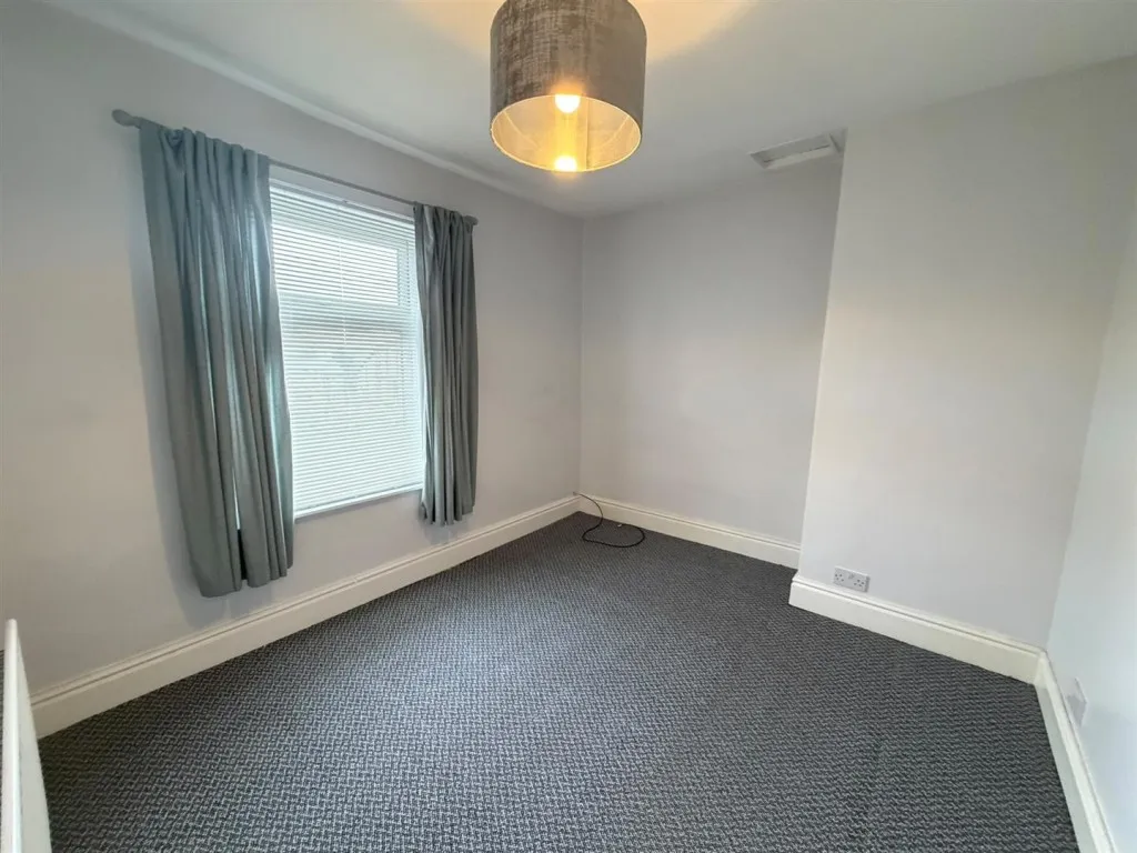 Fleece Street, Bradford, BD6, photo 8