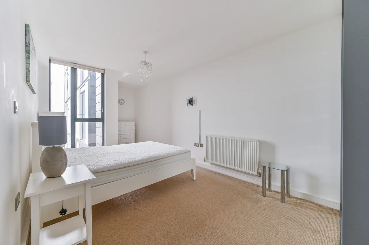 Flat 115, Centrillion Point, 2 Masons Avenue, Croydon, photo 5