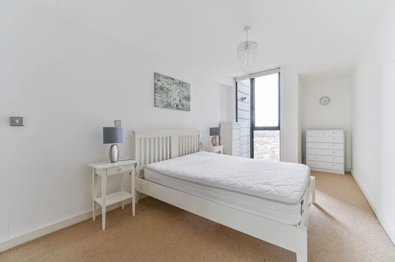 Flat 115, Centrillion Point, 2 Masons Avenue, Croydon, photo 6