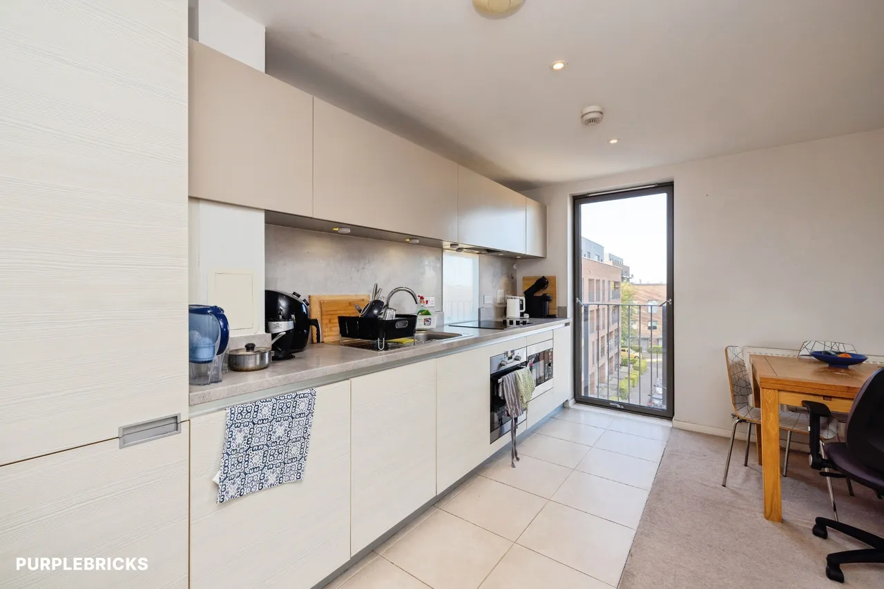 Exeter Road, London, E16, photo 6