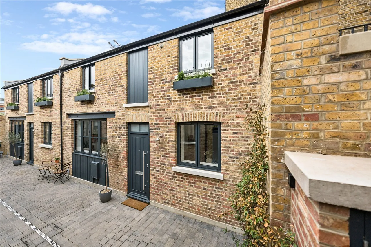 Brixtow Mews, London, SW2, photo 7