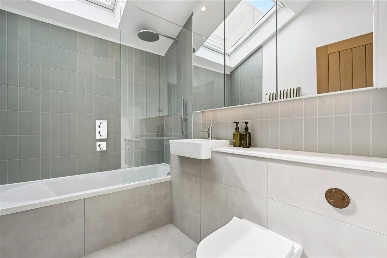 Brixtow Mews, London, SW2, photo 6