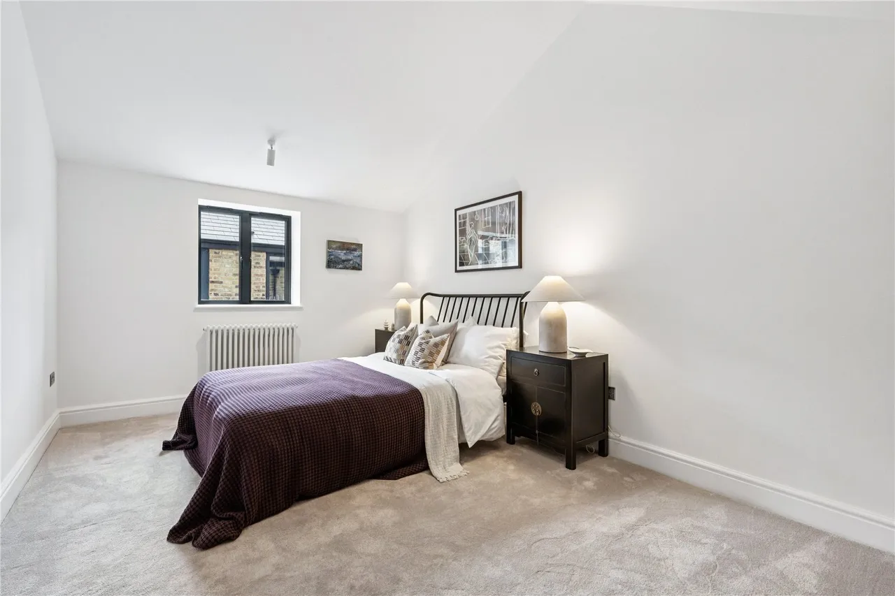 Brixtow Mews, London, SW2, photo 5