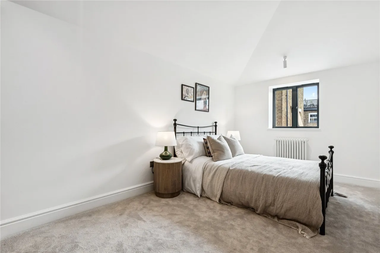 Brixtow Mews, London, SW2, photo 8