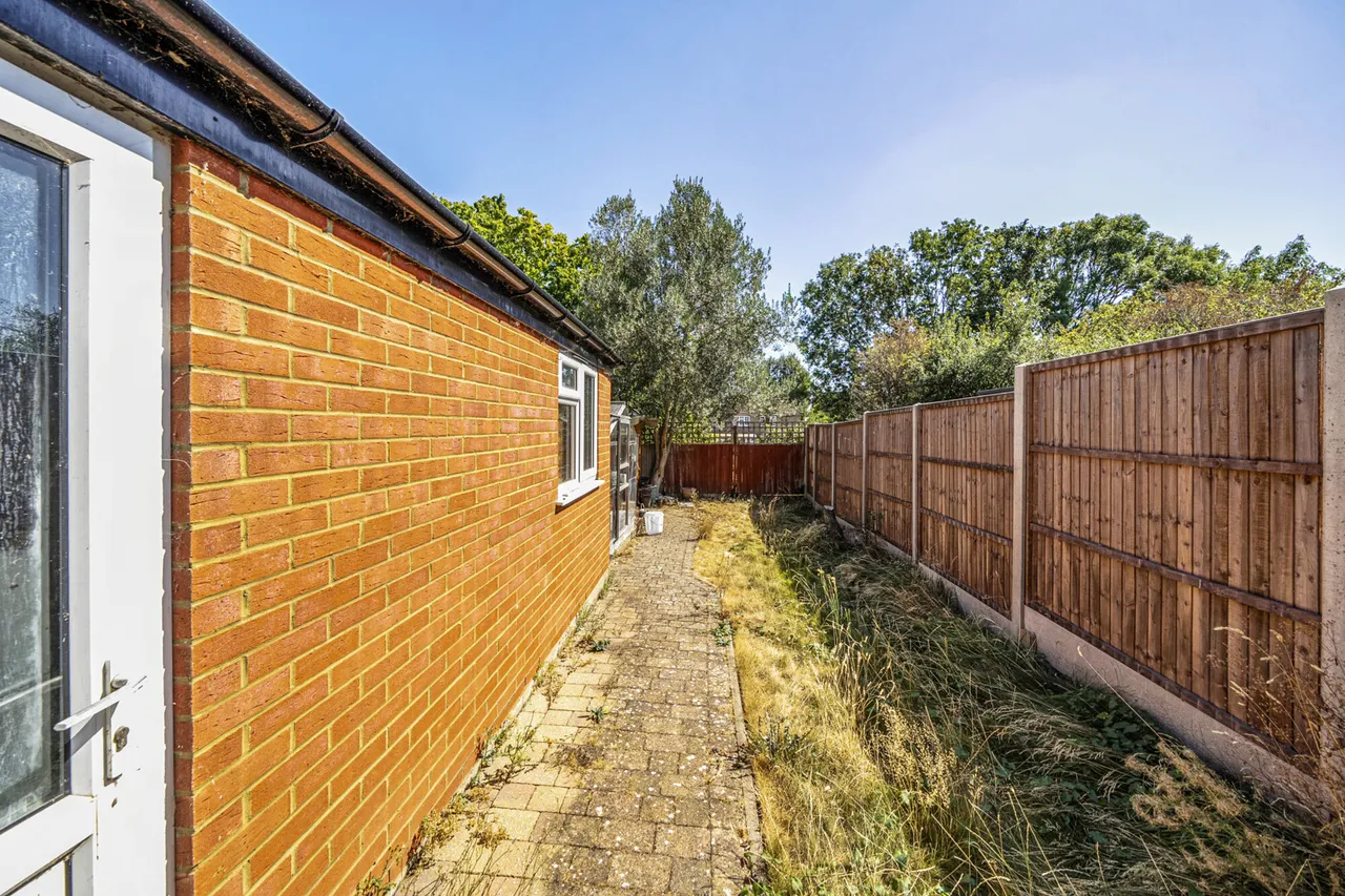 Felbridge Avenue, Stanmore, HA7, photo 11
