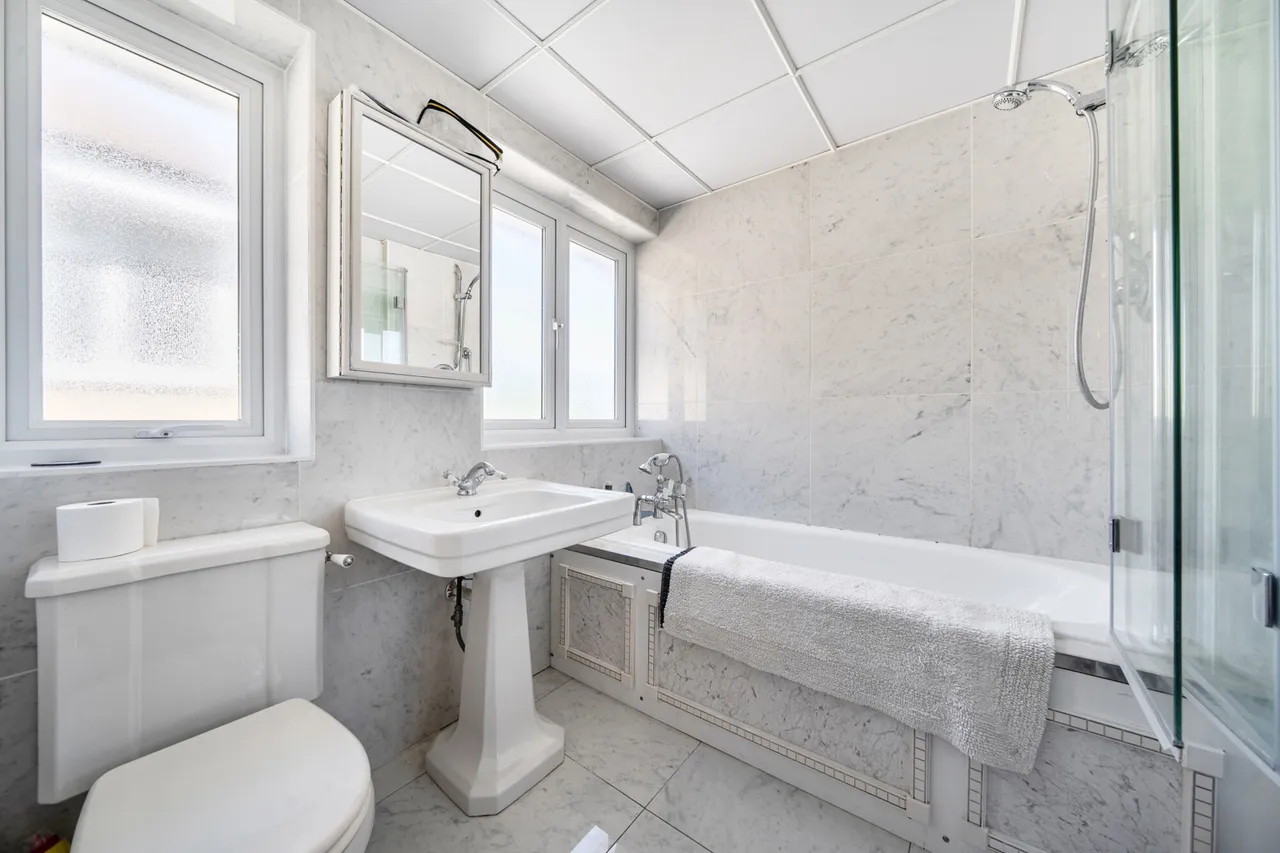 Felbridge Avenue, Stanmore, HA7, photo 9