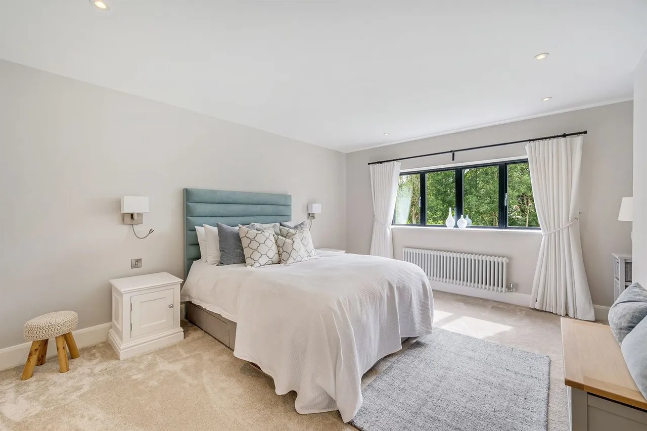 Prestbury, Macclesfield, photo 21