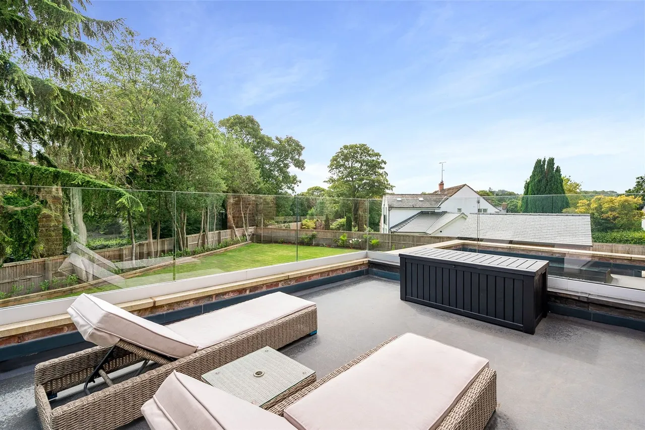 Prestbury, Macclesfield, photo 16