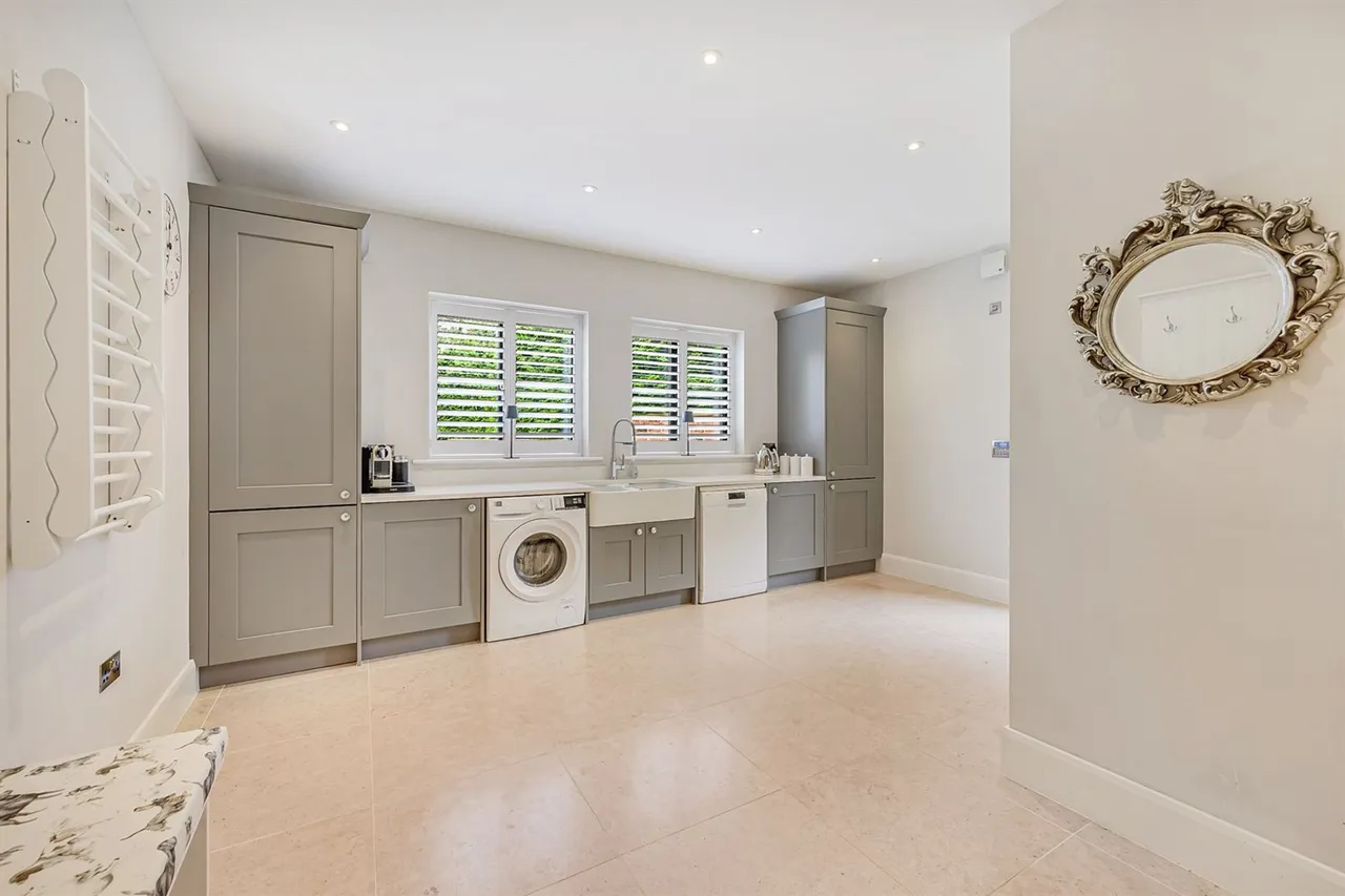 Prestbury, Macclesfield, photo 25
