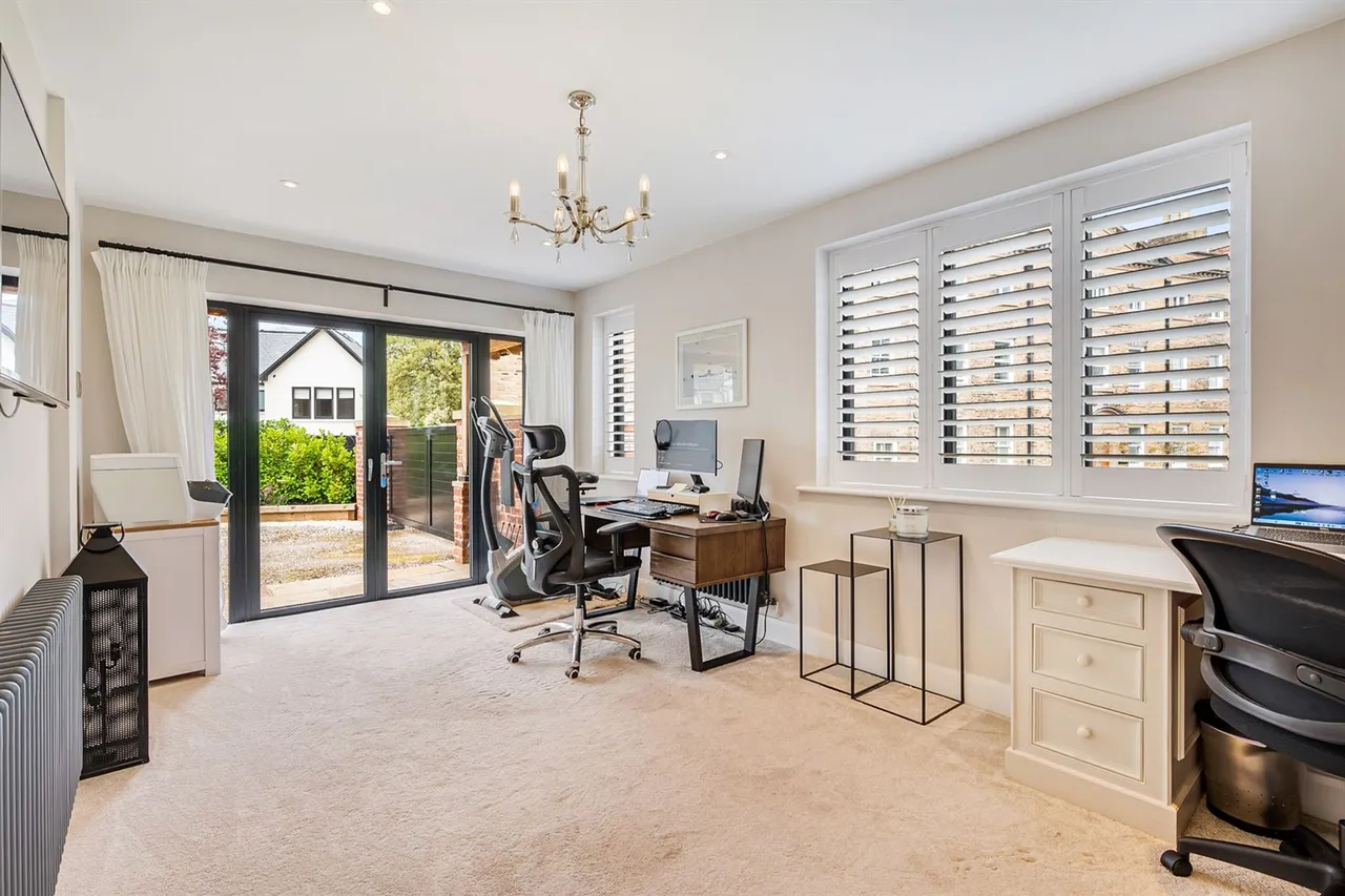 Prestbury, Macclesfield, photo 11