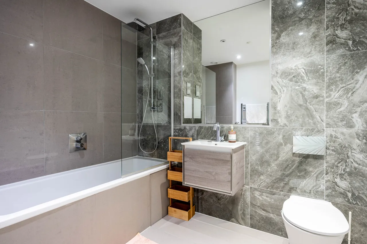 Flat 20, New Malden House, photo 11