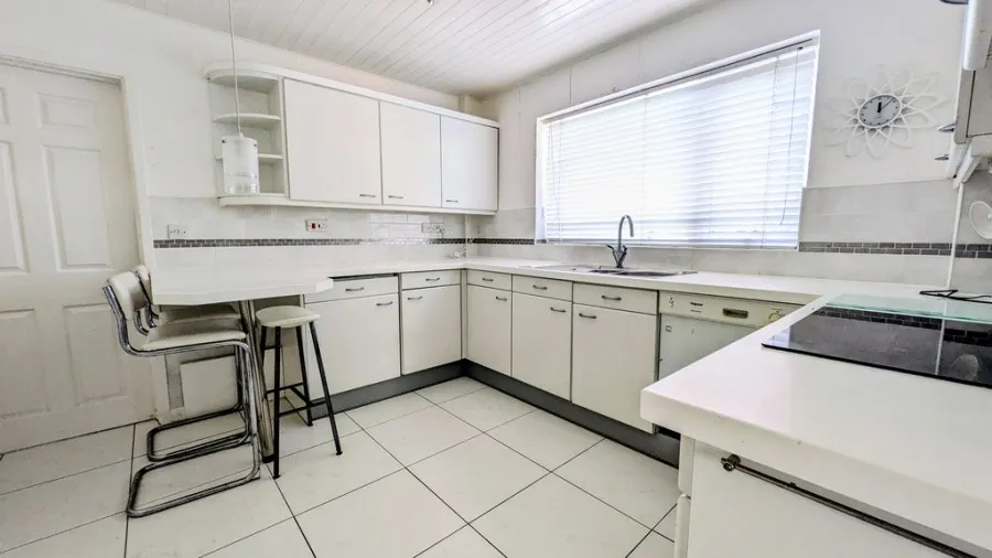 Gwaunfarren Close, Penydarren, CF47, photo 7