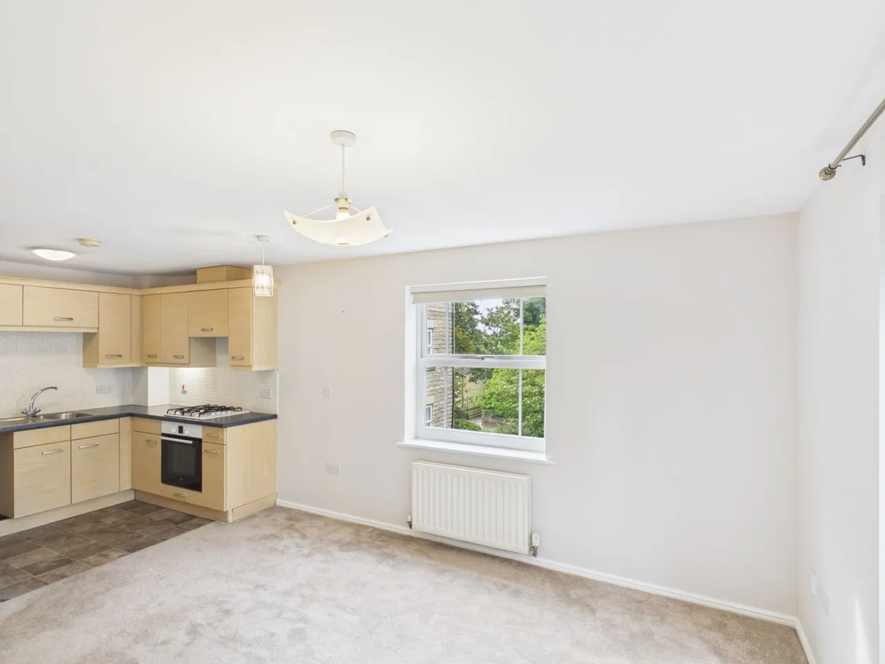 Bishopdale Court, Halifax, HX1, photo 7