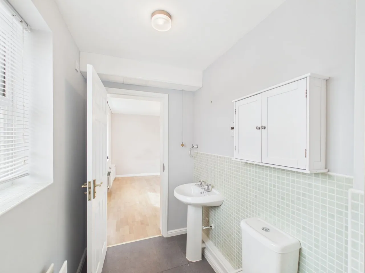 Bishopdale Court, Halifax, HX1, photo 14