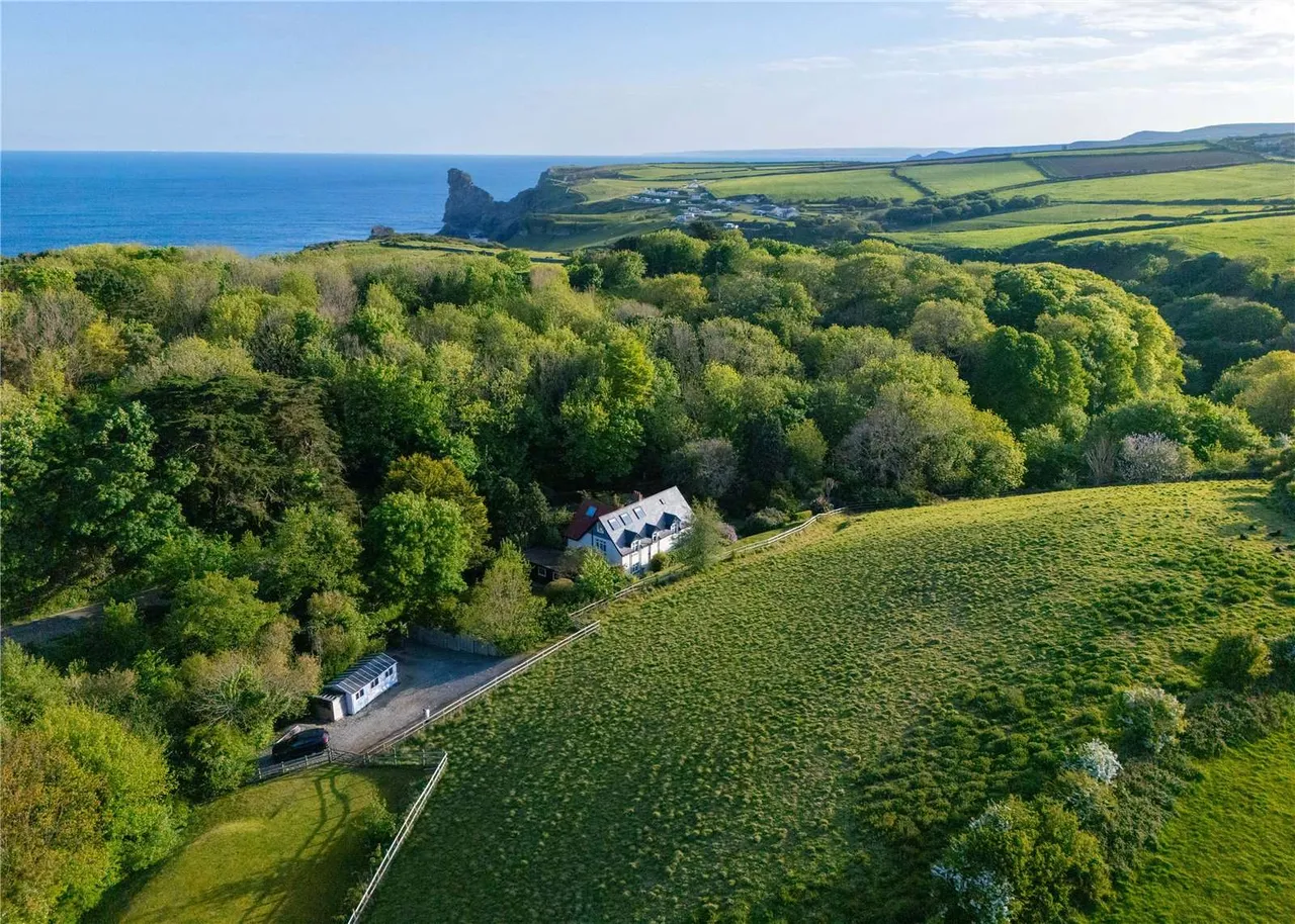 Tintagel, Cornwall, PL34 0BB, photo 6