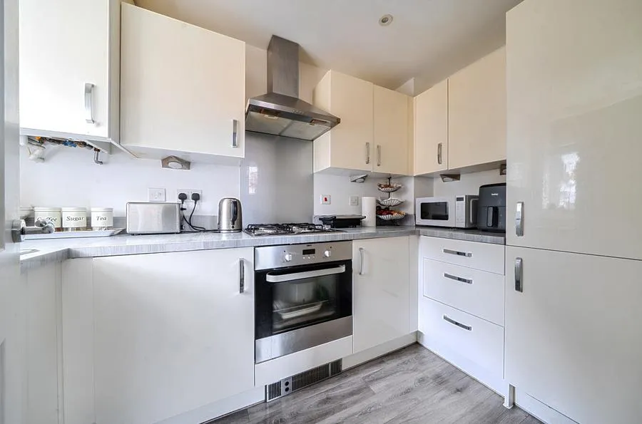 Kestrel Crescent, Witney, OX28, photo 8